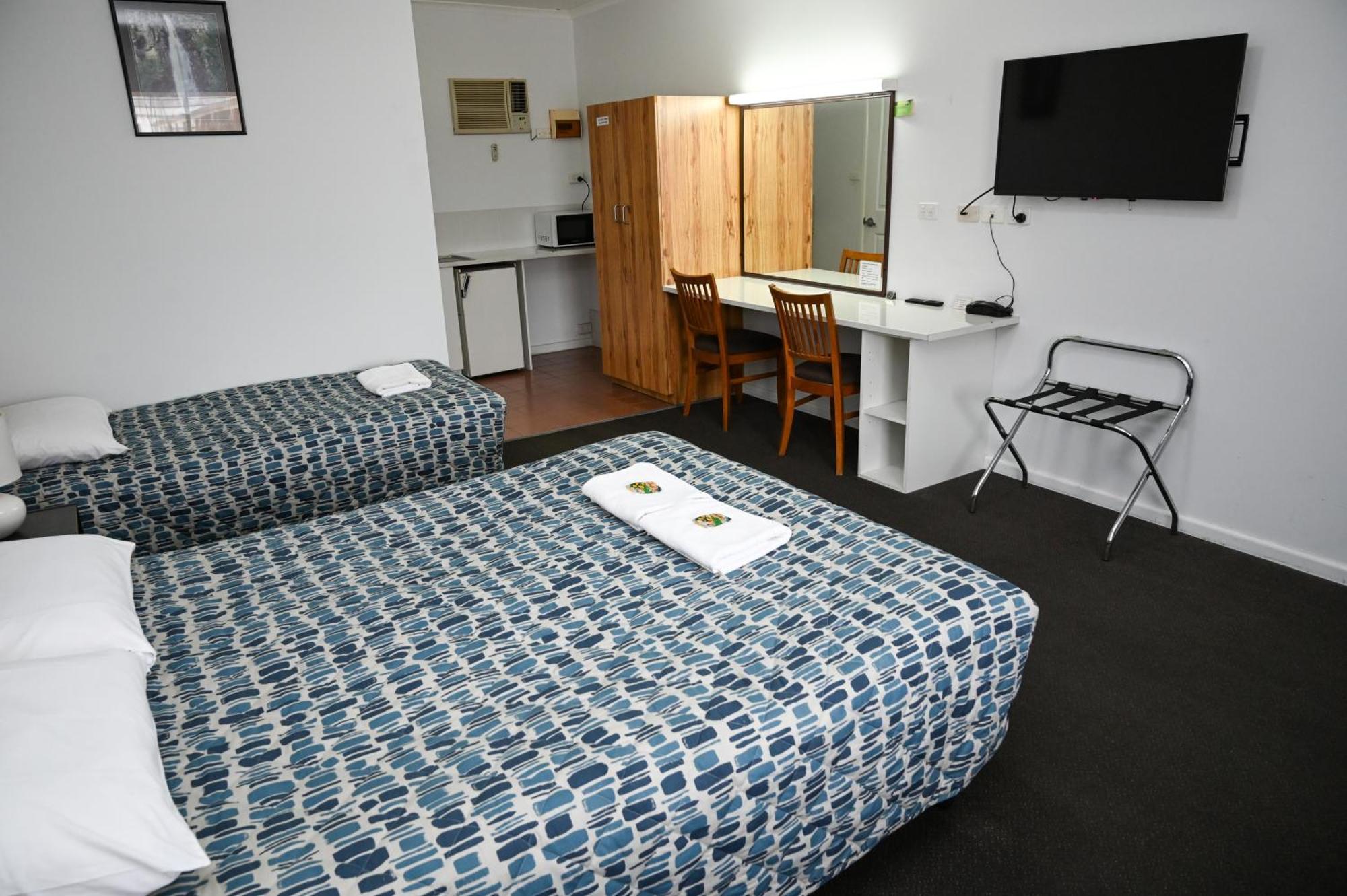 Holbrook Town Centre Motor Inn Eksteriør bilde