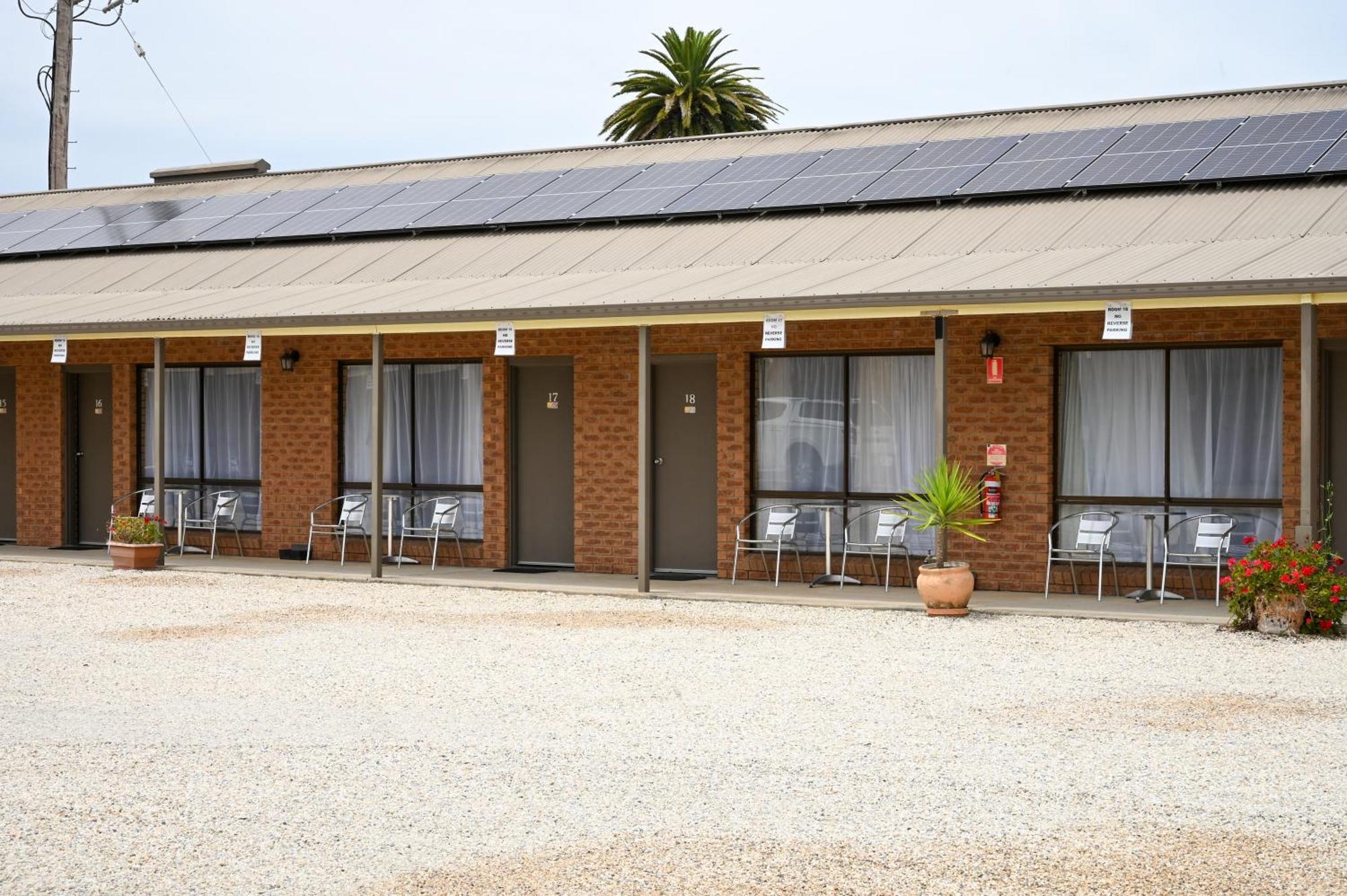 Holbrook Town Centre Motor Inn Eksteriør bilde