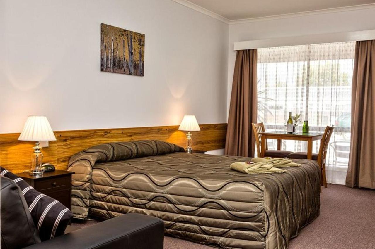 Holbrook Town Centre Motor Inn Eksteriør bilde